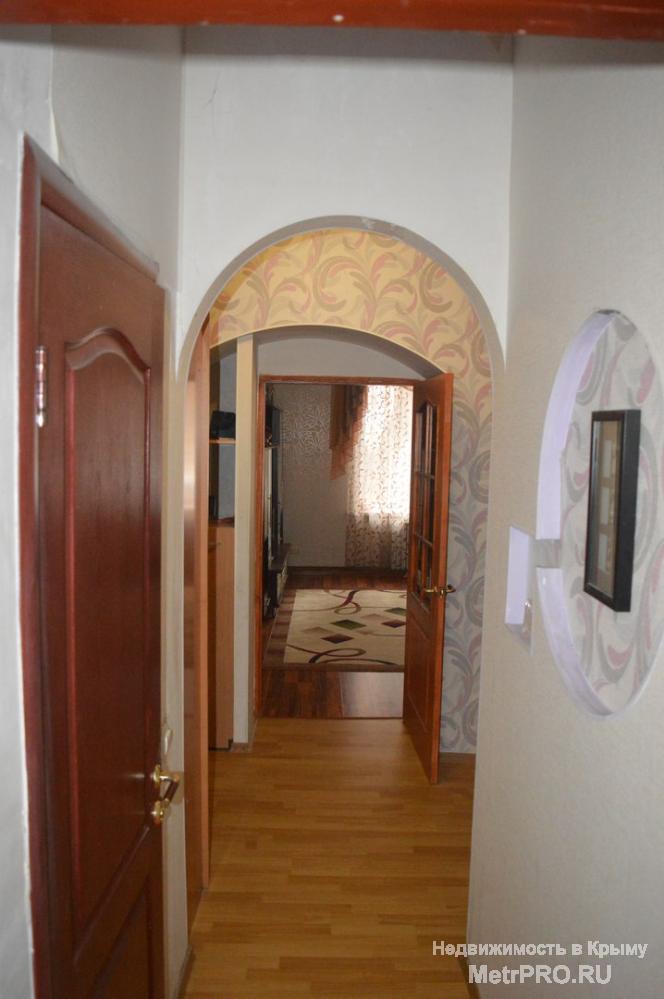 Продам большую трехкомнатную квартиру в центре города 108 кв.м.,ул.Щербака,сталинка,теплый дом,толщина стен 60 см... - 1