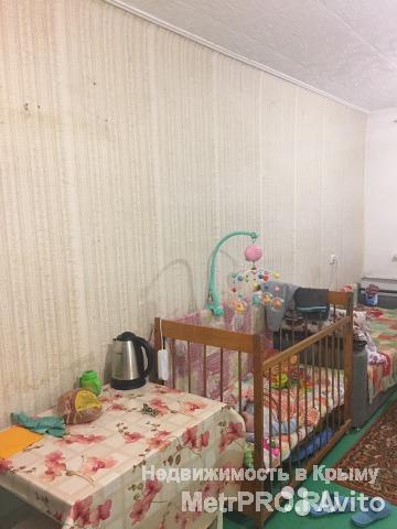 Продам комнату 17 кВ метров, в семейном общежитии. По ул Николая музыки 78, 4 этаж. В комнате пластиковое окно,... - 3