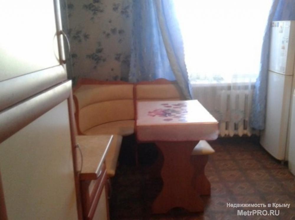 Крым, Симферополь, ул. Лексина, СК «Консоль», 2-комнатную квартиру,  2/9 панельного дома, 56/30/9.5 квадратных... - 1