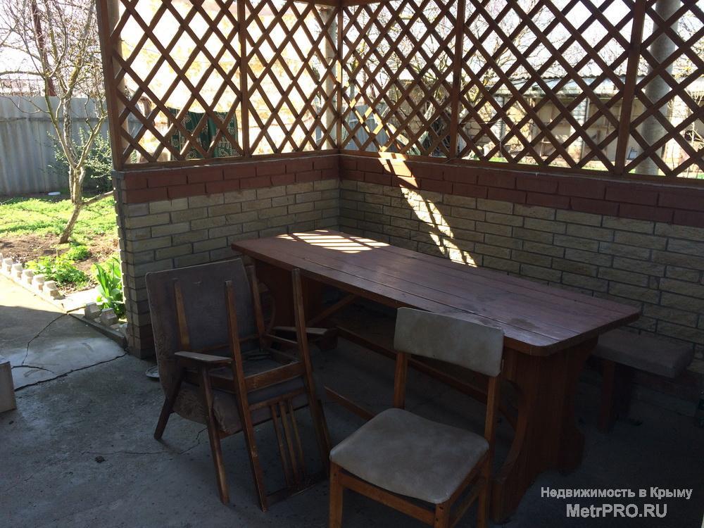 Продажа дачи в пригороде Евпатории  Продается дача в кооп. Буревестник.  Дом в 2 уровня, общая площадь 96 кв.м., 3... - 10