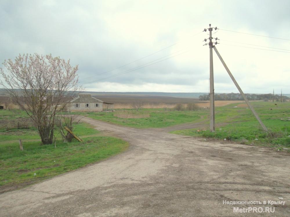 Крым, Симферополь, Трудолюбовка, ул. Тепличная. Участок 10  соток, ровный, в собственности, коммуникации -... - 3