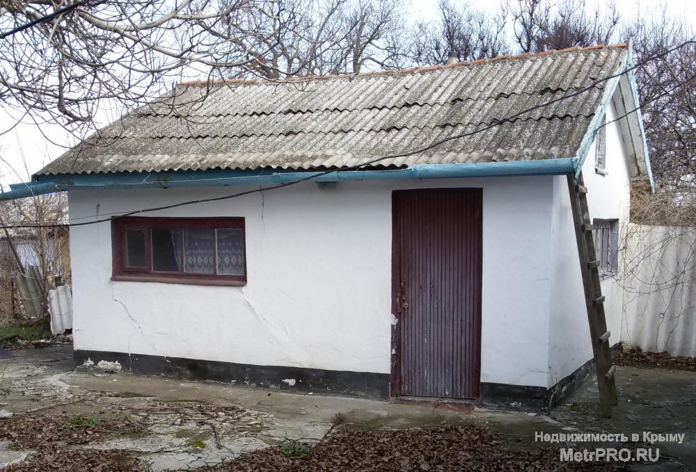 4-5 км. от моря    Участок 9 соток,вода родниковая(из суборжского родника) у нас по городу это имеет значение.вода... - 3
