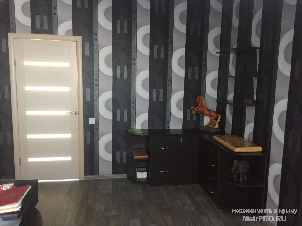 Продаю таунхаус в престижном районе Симферополя. Удобное месторасположение с выездом на Севастопольское шоссе. Рядом... - 2