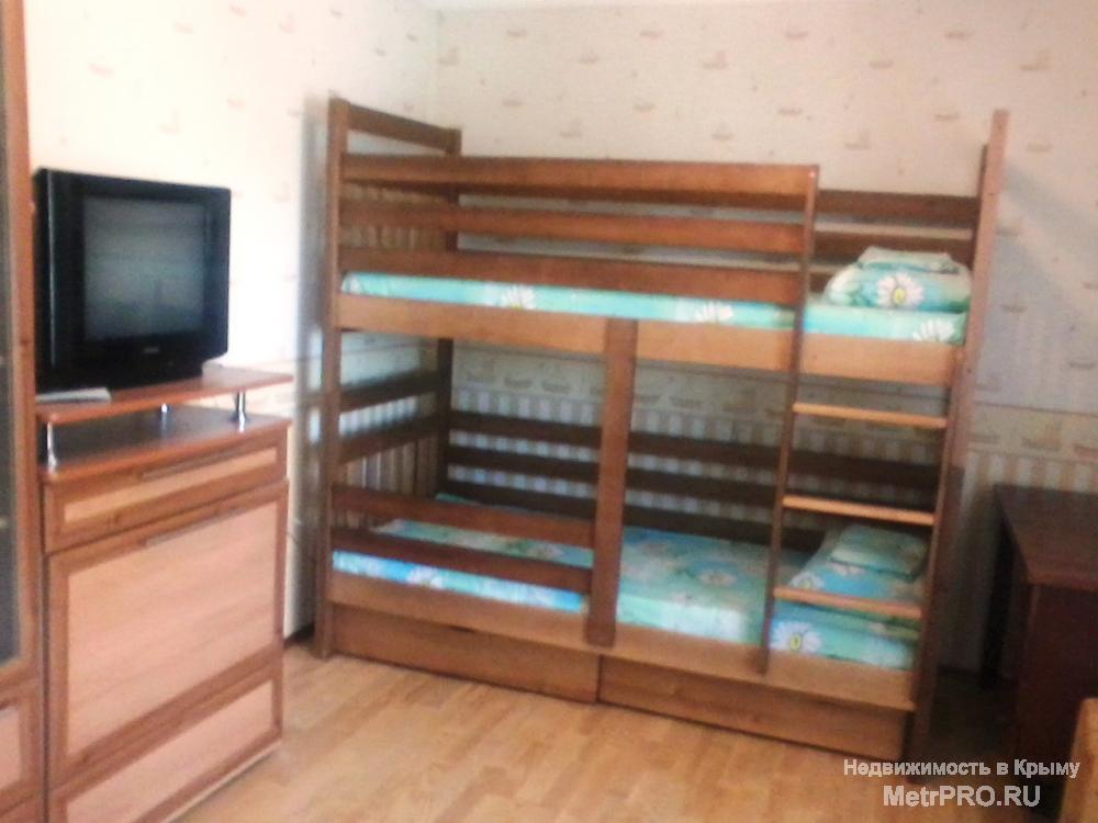 Сдаю двухкомнатную домик на 4 чел. со всеми удобствами на территории ХОзяйского двора. Есть всё для приятного отдыха... - 4