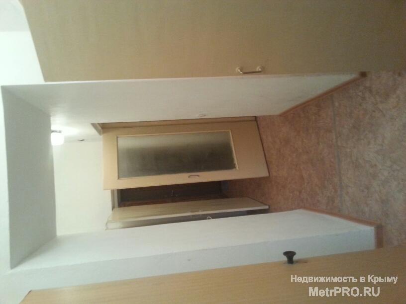 Продам 1 комнатную квартиру в Севастополе!Расположена по ул.Льва Толстого общей площадью 40 м2,жилой 20 м2,и кухней 7... - 2