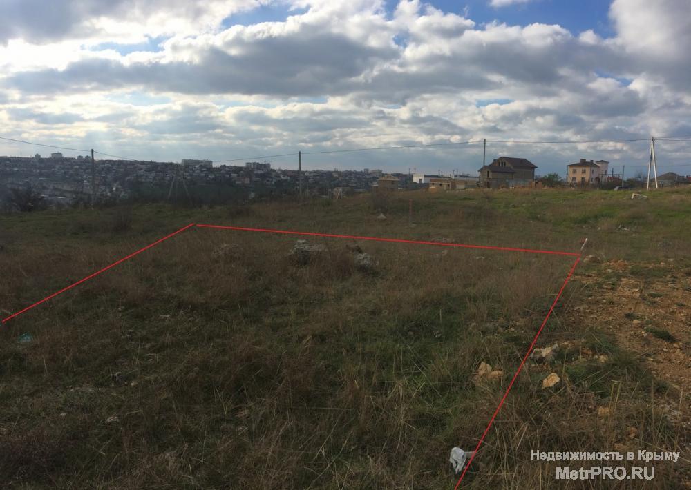 Продаётся отличный ровный участок со всеми коммуникациями (свет,вода,газ) на Красной горке.  До асфальтированной... - 1