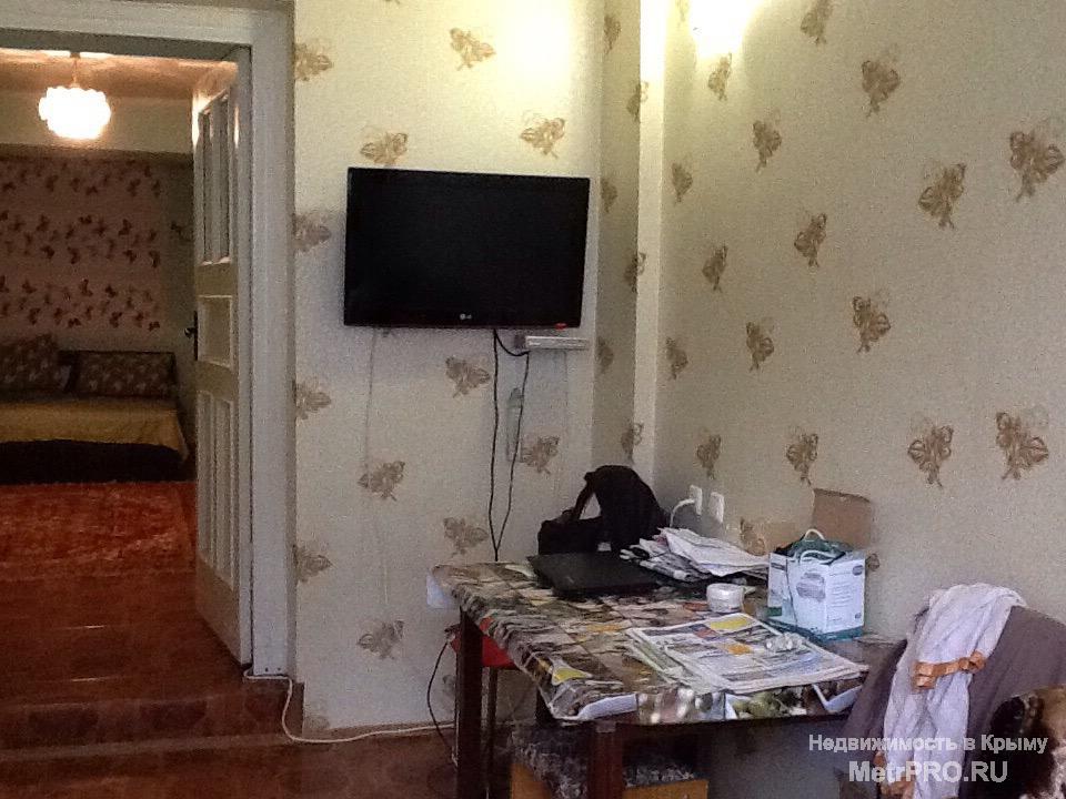 в красивейшем месте мисхорского парка,150м от пляжа,который на фото,лечебный воздух,реликтовые деревья,все... - 5