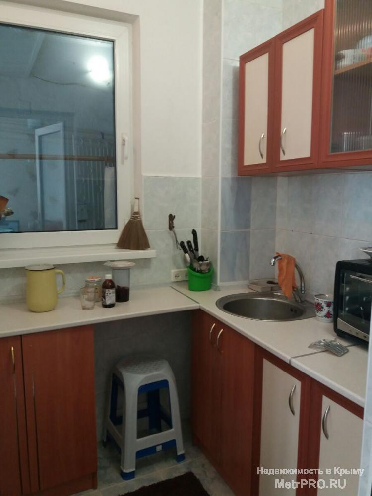 в красивейшем месте мисхорского парка,150м от пляжа,который на фото,лечебный воздух,реликтовые деревья,все... - 7
