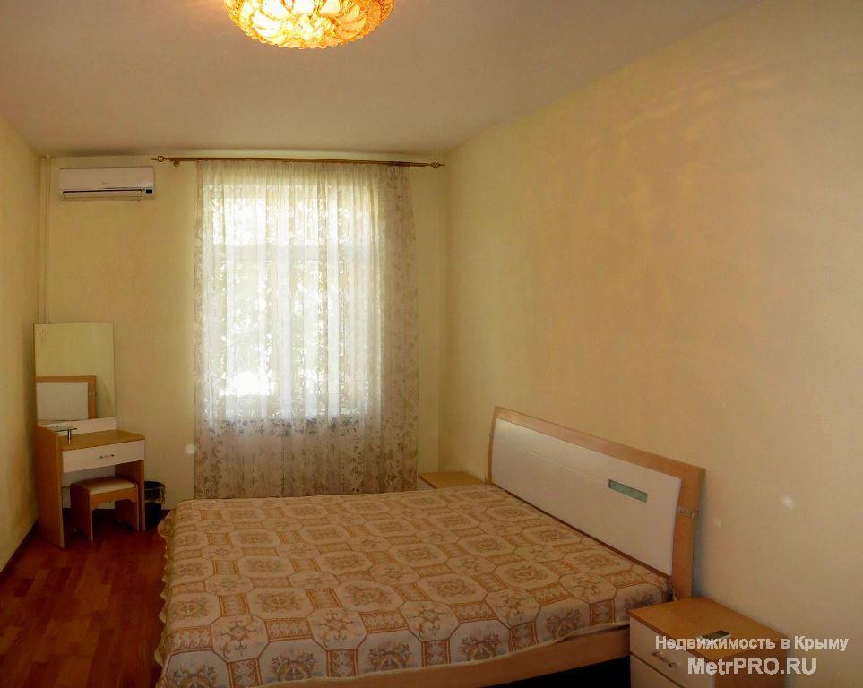 Продается 3 ккв в Ялте в районе Карла Маркса. 2 этаж 3-этажного дома, сталинка. Общая площадь 74 м2, комнаты... - 7