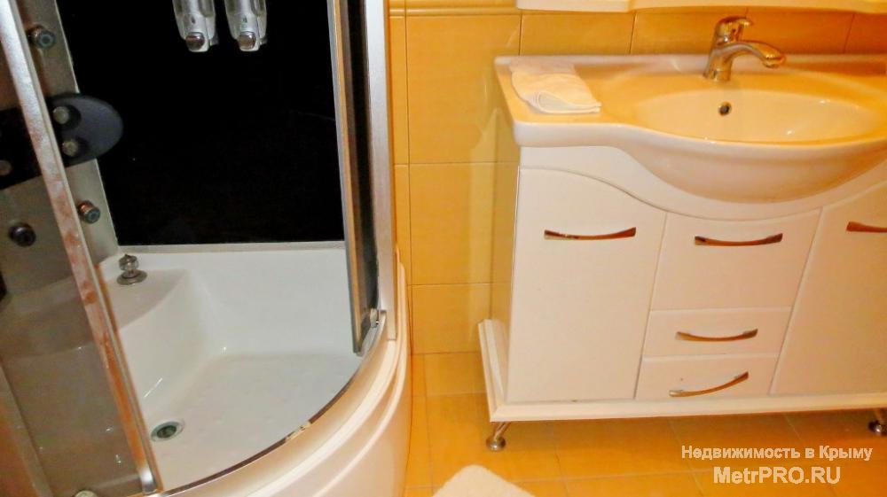Продается 3 ккв в Ялте в районе Карла Маркса. 2 этаж 3-этажного дома, сталинка. Общая площадь 74 м2, комнаты... - 9