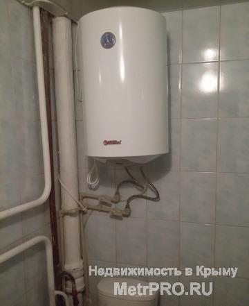 Продаётся однокомнатная квартира, на улице Бориса Михайлова. Рядом с домом хорошая транспортная развязка, школа,... - 3