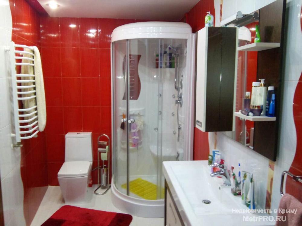 продам дом, ул. Хабаровская, ОП- 190 м, на 1 этаже - гостиная с камином, кухня, столовая, с/у, на 2 этаже - 3... - 2