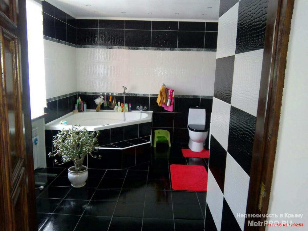 продам дом, ул. Хабаровская, ОП- 190 м, на 1 этаже - гостиная с камином, кухня, столовая, с/у, на 2 этаже - 3... - 9
