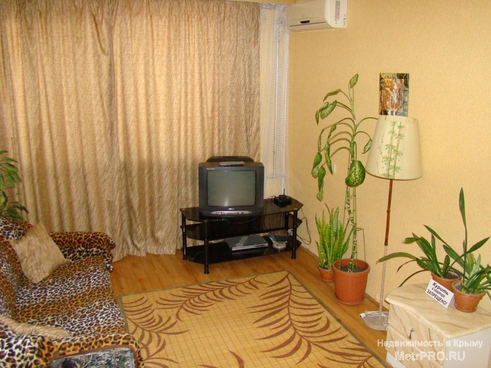 Сдаю цена от 1000 до 1400руб.1-к. квартиру у моря посуточно свою, все удобства, интернет WiFi новая мебель, большая... - 3