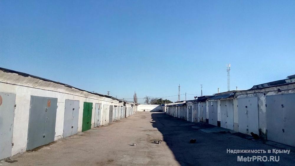 Продам гараж в ГК Южный. Каменный, сухой. Без ямы. Удобное месторасположение.В кооперативе свет, вода, эстакада.... - 3