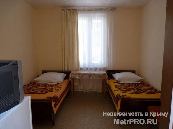 Сдам комфортабельные номера в частном доме по улице Гвардейской в Алуште. Радушные хозяева заинтересованы в том,... - 1