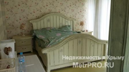Продам дом в стиле прованс с супер живописном месте Ялты!  Продается 3х этажный дом в стиле прованс.   Построен в... - 4