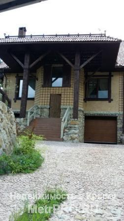 Продам дом в стиле прованс с супер живописном месте Ялты!  Продается 3х этажный дом в стиле прованс.   Построен в... - 8