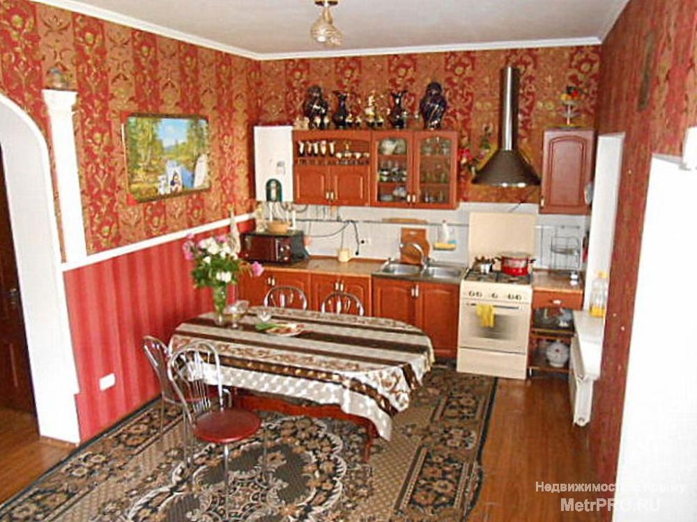 Крым, Симферополь, ул. Проводников.  2–этажный дом 2009 года постройки, 5 комнат,  240 квадратных метров.... - 11