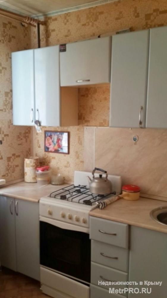Республика Крым, Симферополь, ул. Кечкеметская, 1-комнатную квартиру,  3/5 панельного  дома, 33/20/7 квадратных... - 4