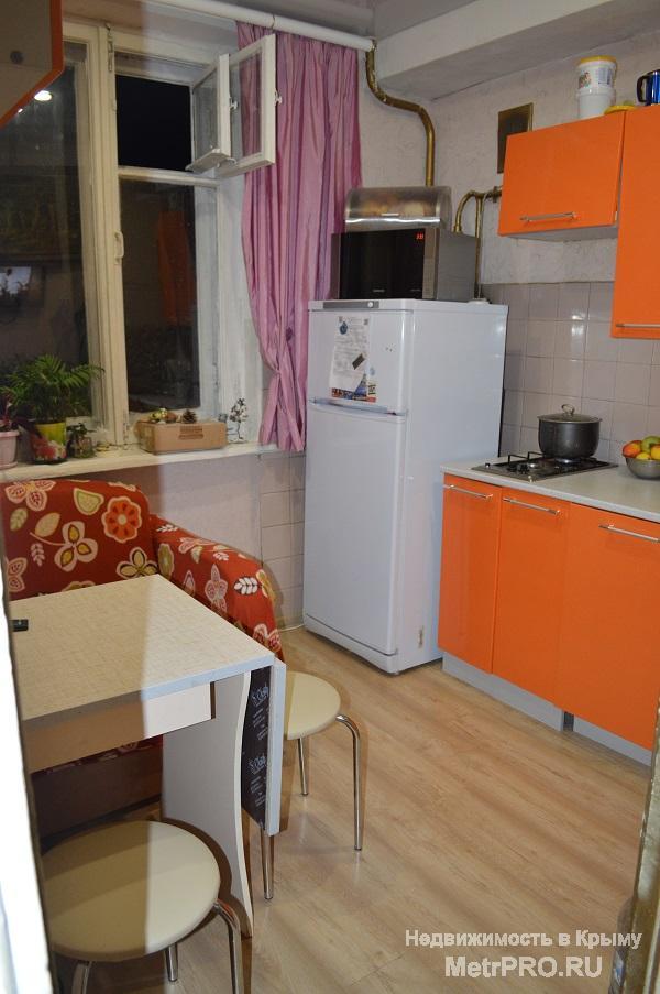 Срочно! Продается отличная 1 комнатная квартира в центре, район Остряков, Московского рынка, парковая зона, вторая... - 2