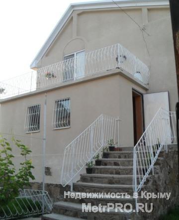 2-этажный дом 200 м (ж/б панели) на участке 6 сот., 3 км до города  Дом 2х этажный + цокольный этаж, общая площадь...
