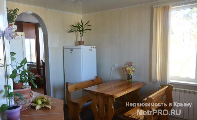 2-этажный дом 200 м (ж/б панели) на участке 6 сот., 3 км до города  Дом 2х этажный + цокольный этаж, общая площадь... - 5