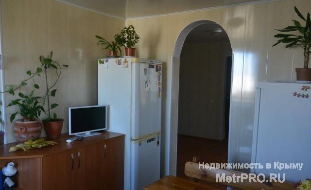 2-этажный дом 200 м (ж/б панели) на участке 6 сот., 3 км до города  Дом 2х этажный + цокольный этаж, общая площадь... - 7