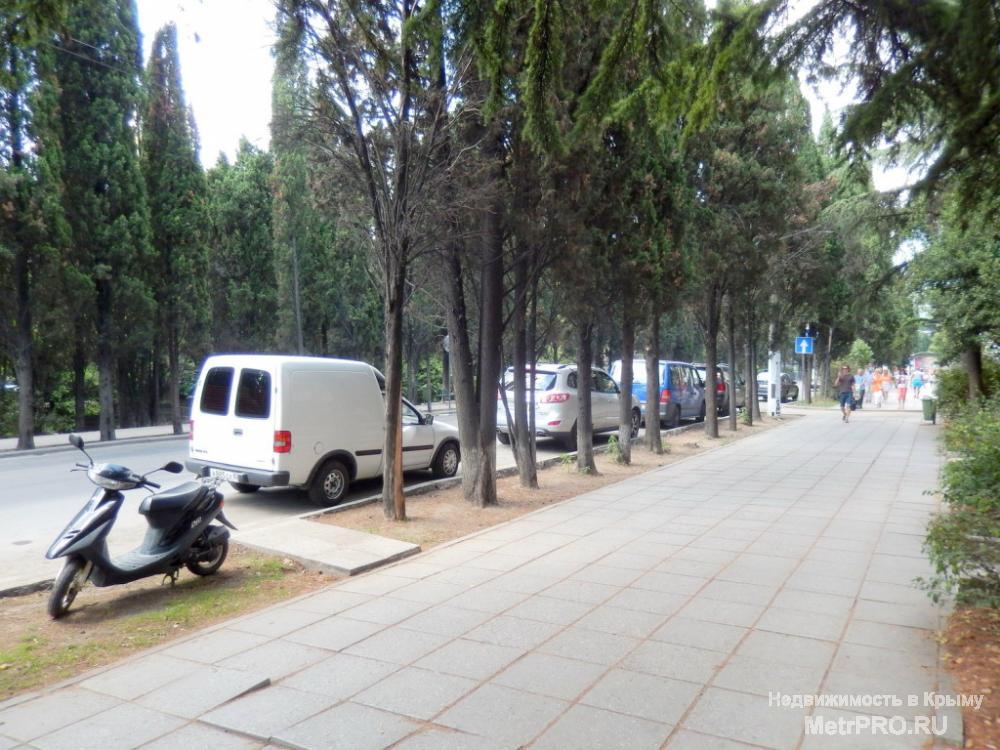 Коммерческая / Продажа / Торговые помещения, ЯЛТА, Московская улица, 250 000 $ Продается коммерческое помещение в Ялте в районе Московской. 1 этаж 5-этажного дома. Общая площадь 45 м2. С ремонтом.... - 14