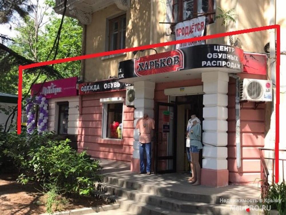 Продается коммерческое помещение в Ялте в районе Московской. 1 этаж 3-этажного дома, сталинка. Общая площадь 80 м2. С... - 4