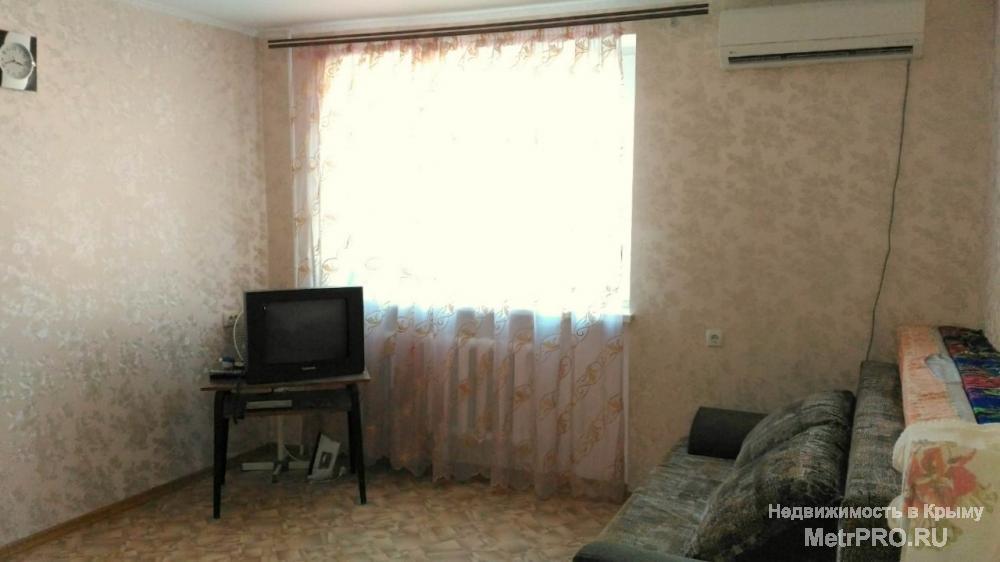 Республика Крым, Саки, ул. Строительная, 1-комнатную квартиру,  3/5  каменного дома (альминский камень), 35/19/8...