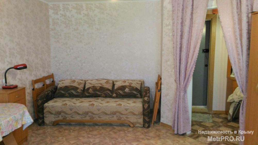 Республика Крым, Саки, ул. Строительная, 1-комнатную квартиру,  3/5  каменного дома (альминский камень), 35/19/8... - 1