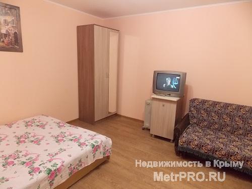 Уютная однокомнатная квартира с маленьким двориком в центре Симеиза возле кипарисовой аллеи в 3-5 мин. Ходьбы до... - 6