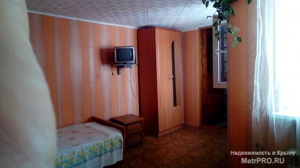 Сдам дом в 2 этажа, 3 комнаты, хороший ремонт, двор на 2х хозяев, рядом супермаркеты Фуршет и ПУД, в 3х минутах... - 10