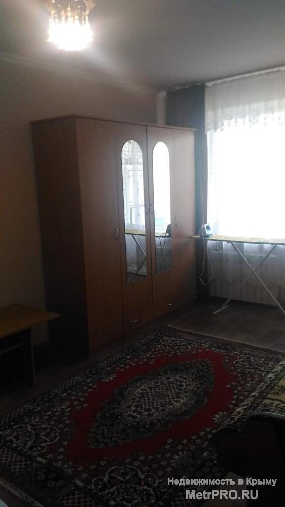 Уютная однокомнатная квартира со всеми удобствами в тихом зеоеном районе города.В квартире горячая и холодная...