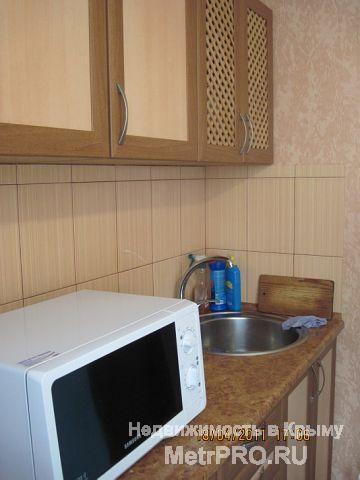 Уютная однокомнатная квартира со всеми удобствами в тихом зеоеном районе города.В квартире горячая и холодная... - 3