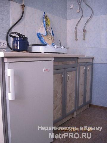 Однокомнатный дом со всеми удобствами недалеко от моря.Горячая и холодная вода,спутниковое тв,постельное белье и... - 16