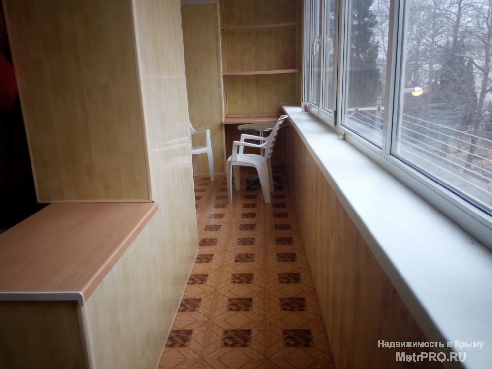 Продаю трехкомнатную чешку.Квартира с ремонтом,в отличном месте, Дом блочный - тёплый.Общая площадь-... - 8