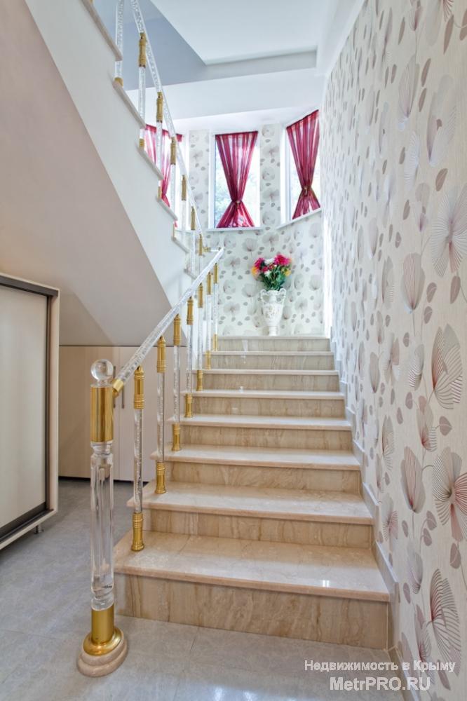 Продам 4-этажный дом 2013 года постройки в Ялте, пгт. Массандра на Симферопольском шоссе общей площадью 368 м2. В... - 12