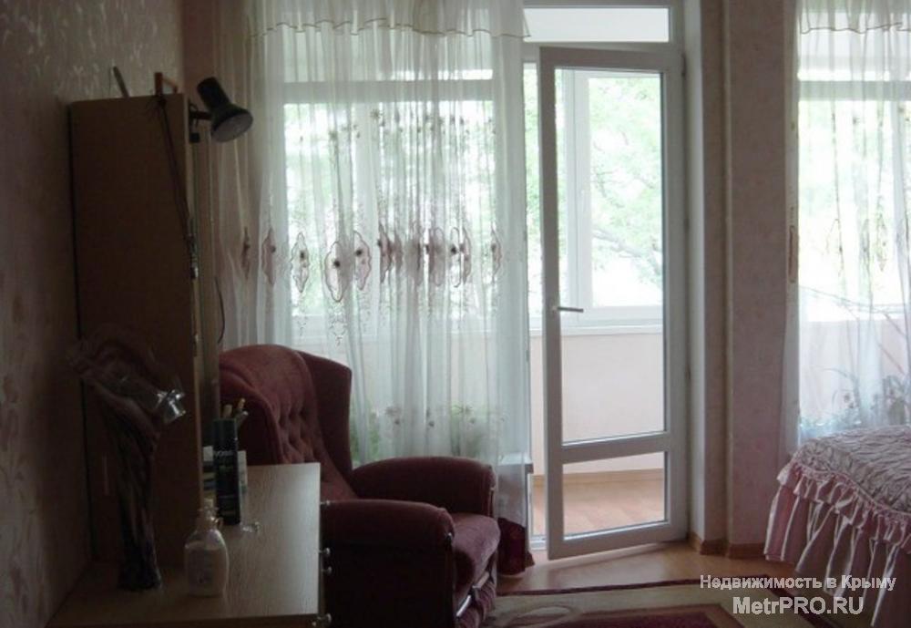 Продается 2 ккв в Ялте на Щербака. 3 этаж 3-этажного нового дома. Общая площадь 110 м2, комнаты раздельные 31 и 18... - 7