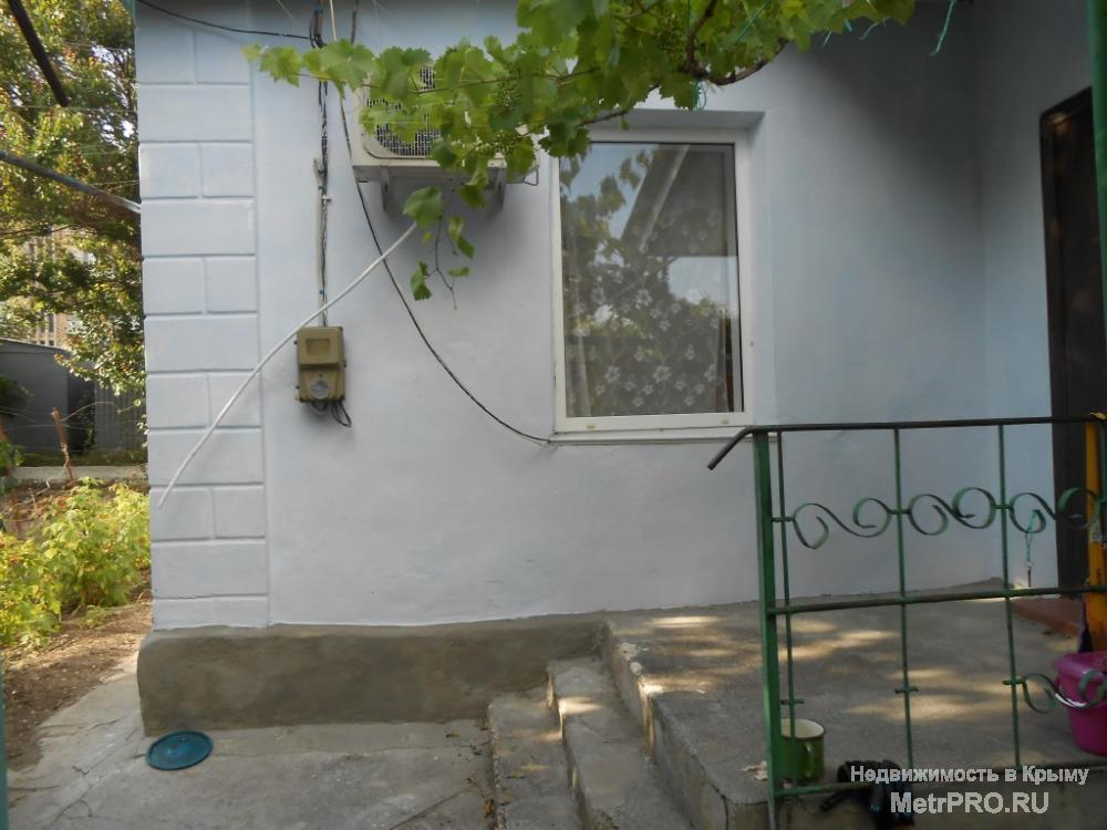 Продам дом в Балаклаве, ул.Пригородненская, пять комнат, два входа. Общая площадь дома 85кв.м. Летняя кухня, гараж.... - 5