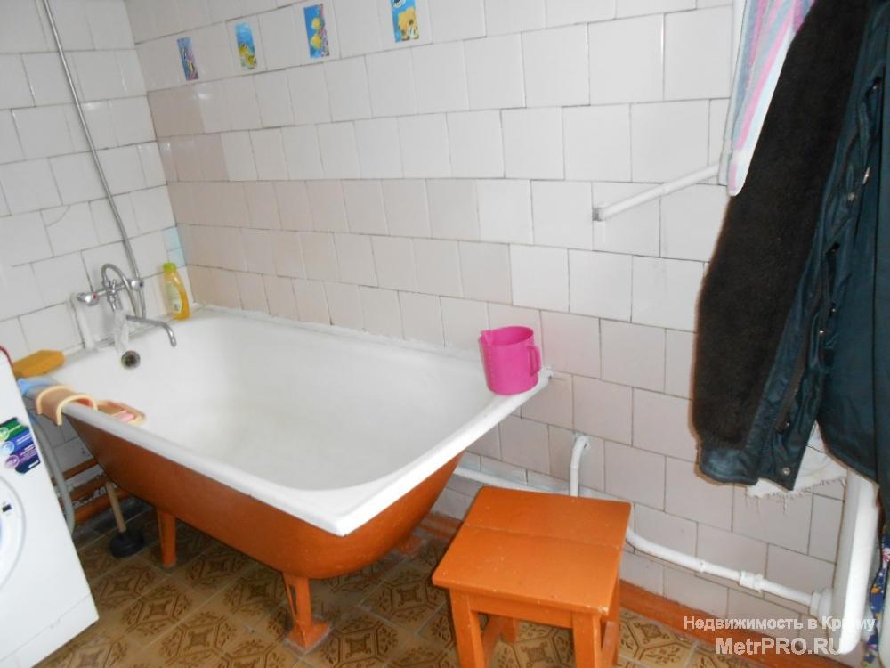 Продам дом в Балаклаве, ул.Пригородненская, пять комнат, два входа. Общая площадь дома 85кв.м. Летняя кухня, гараж.... - 21