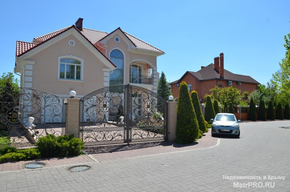 Предлагается к продаже шикарный дом. Дом общая площадь 550 кв.м. на земельном  участке 11,5 соток, огорожен каменным...