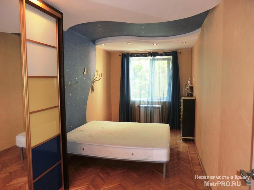 Продается 3 ккв в Ялте на Кривошты. 1 этаж. Общая площадь 74 м2. Евроремонт. Мебель, техника. Санузел совмещенный,... - 3