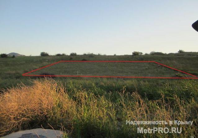 Продается участок в Коктебеле 2 км от моря. Прямая дорога к морю.площадь 7,5 соток, умеренный уклон, хорошее место... - 1