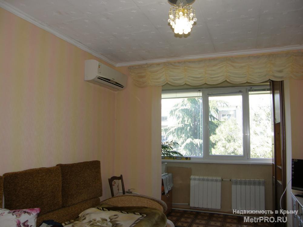 Сдам отдельную 2-х комнатную квартиру по доступной цене в Алуште на летний период, по ул. Ялтинской.  В квартире 2... - 1