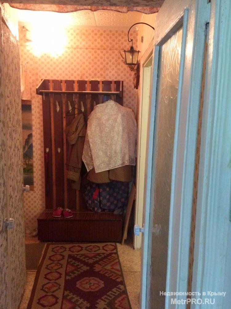 Республика Крым, Симферополь, ул. Дмитрия Ульянова, 2-комнатную квартиру,  3/5 панельного дома, 47/33/6 квадратных... - 4