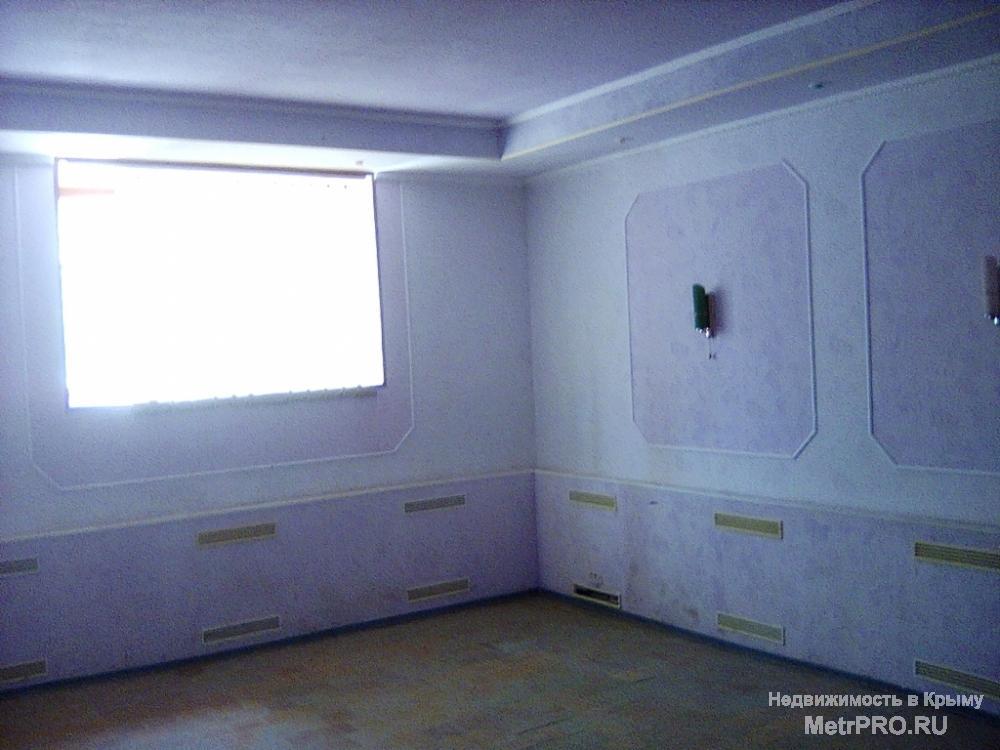 Код объекта 9396.    Продаётся кафе-магазин в селе Охотниково!    Продаётся одноэтажный кафе-магазин 248 кв. м,...