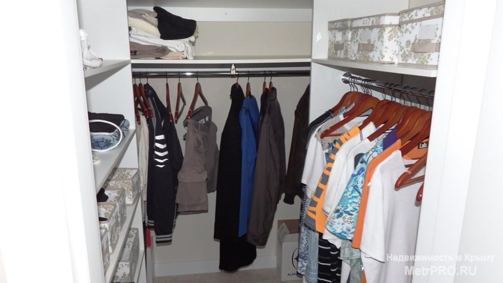 Продам 2 ккв в Ялте на ул.Свердлова. 9 этаж. Элитный ЖК «Эгоист». Общая площадь 71 м2. Дизайнерский ремонт. Мебель,... - 12