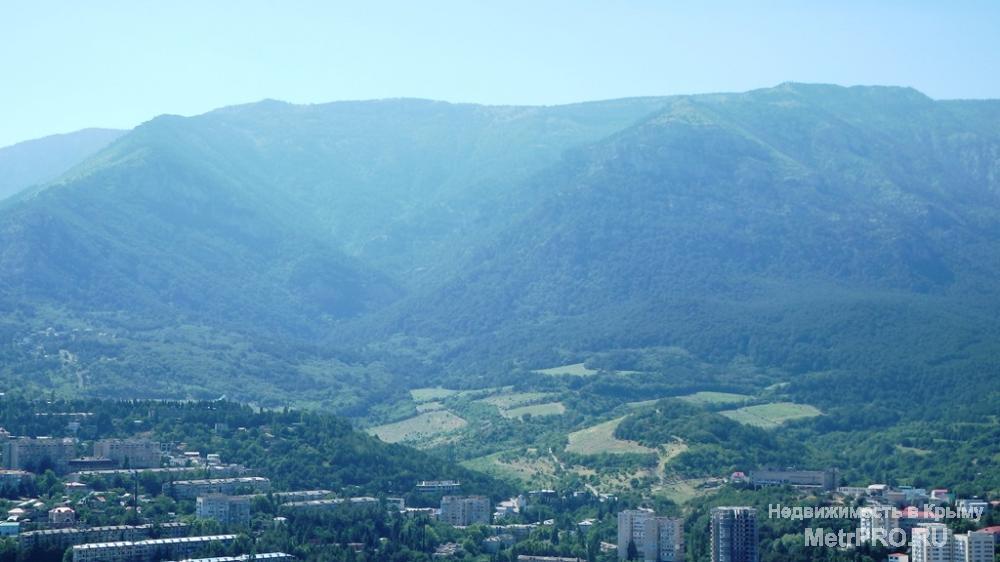Продам 2 ккв в Ялте на ул.Свердлова. 9 этаж. Элитный ЖК «Эгоист». Общая площадь 71 м2. Дизайнерский ремонт. Мебель,... - 21